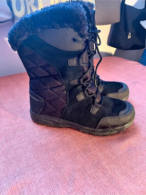 Columbia Minx Mid Omni-Heat Black Winter Boots US 9.5 wide